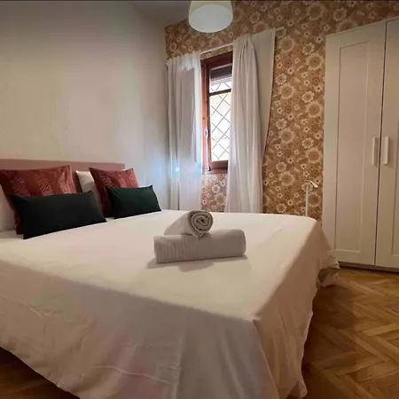 La Cornisa H Apartment *